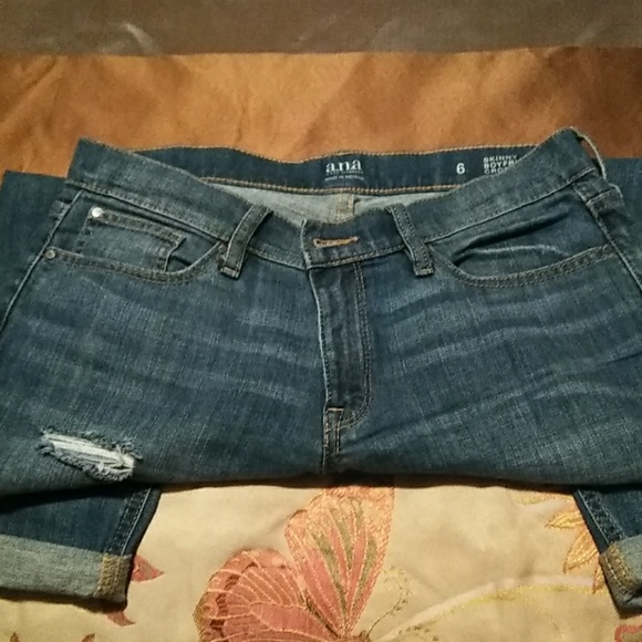 Jeans - Picture 3 of 4